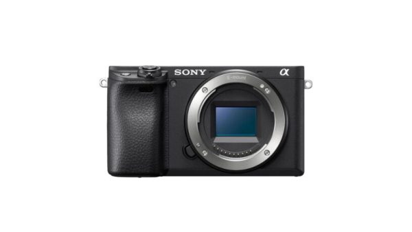Sony Alpha 6400 APS-C da 24.2 MP